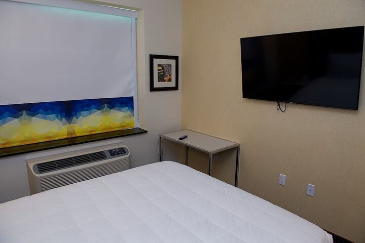 Room 16 of 23