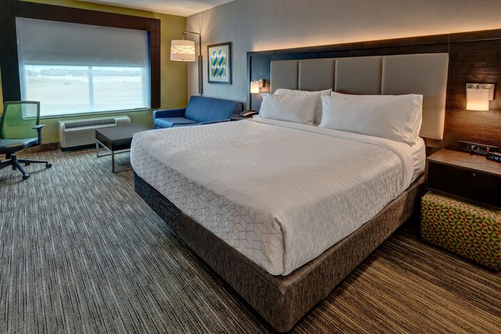 Room 25 of 44
