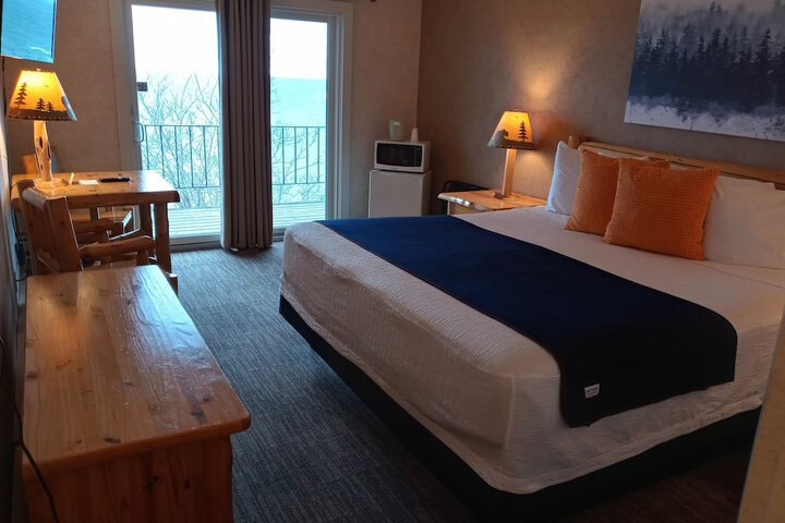 Room 30 of 47