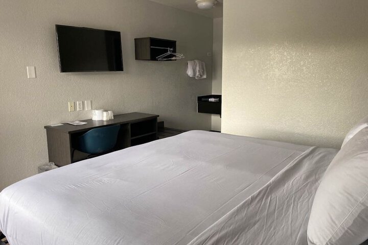 Room 19 of 41