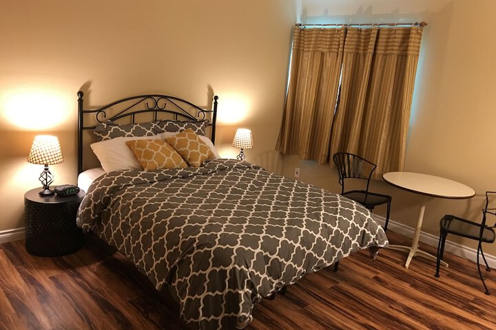 Room 15 of 21