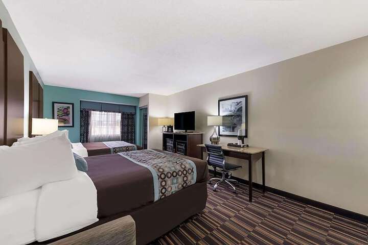Room 26 of 33