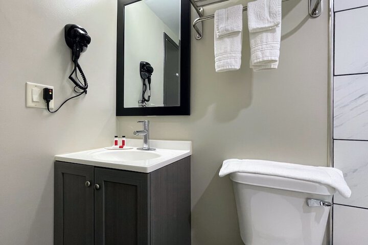 Room 19 of 29