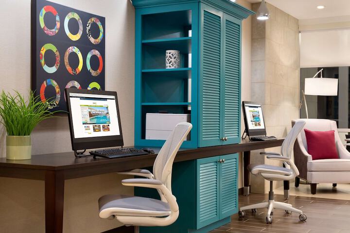 Business Center 27 of 27