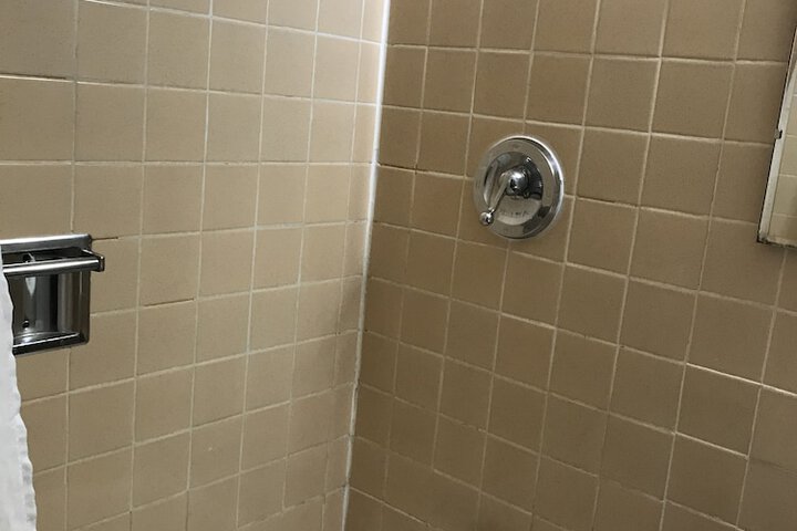 Room 41 of 61