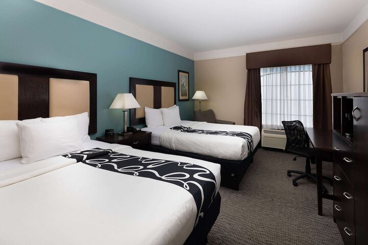 Room 7 of 28