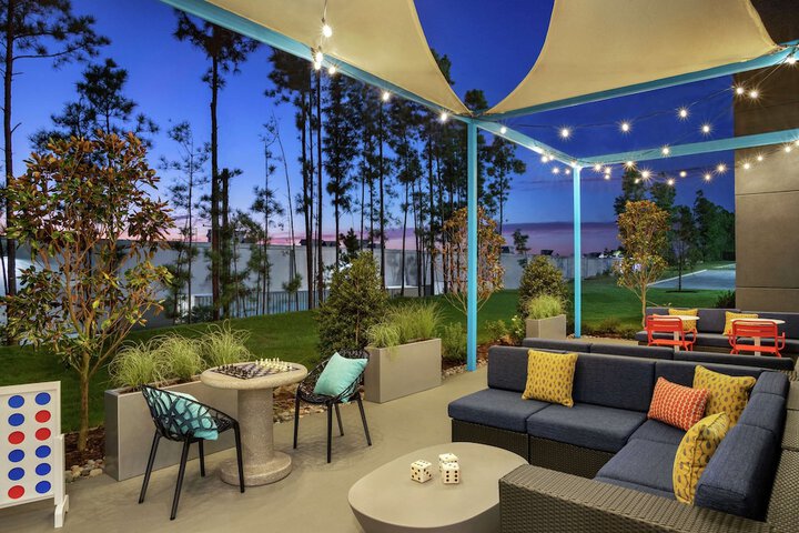 Terrace/Patio 33 of 35