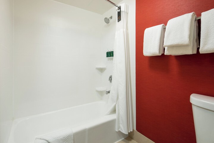 Room 17 of 30