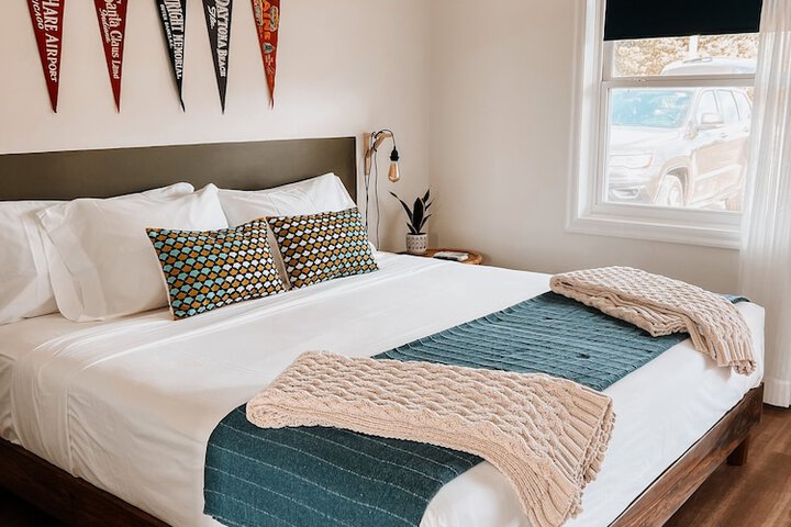Room 12 of 21