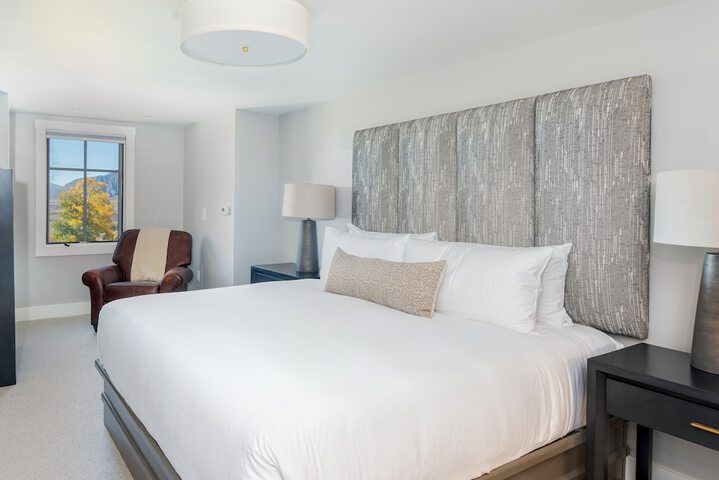 Madeline Hotel & Residences Auberge Collection
