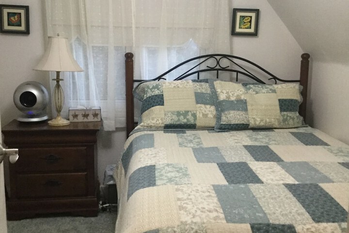 Burleys Gardens and Suite