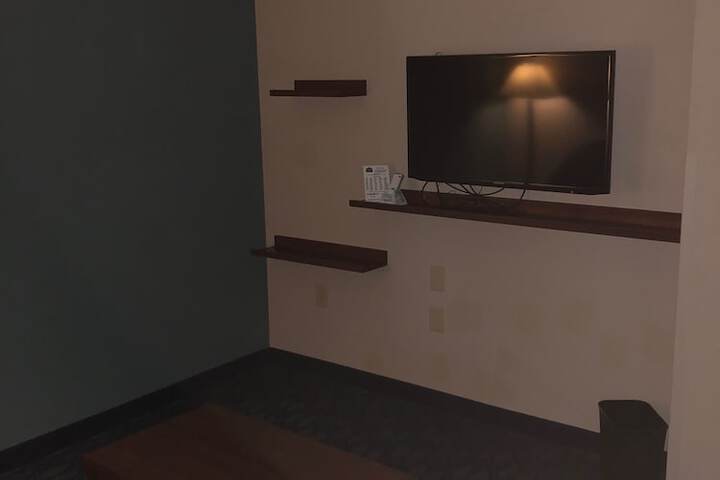 Room 32 of 54