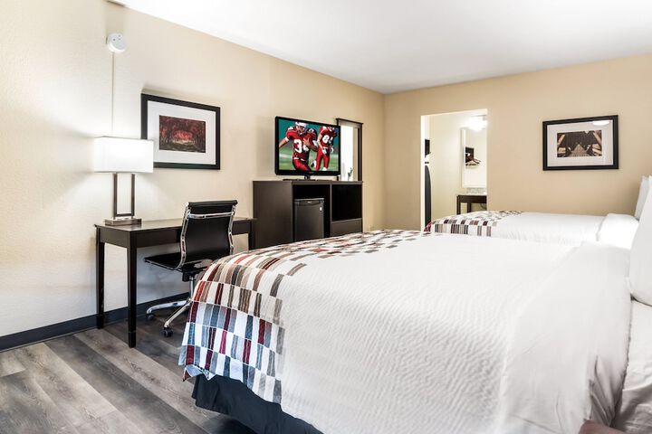 Room 15 of 33