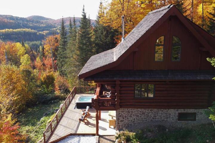 Breathtaking log house with HotTub - Winter paradise in Tremblant