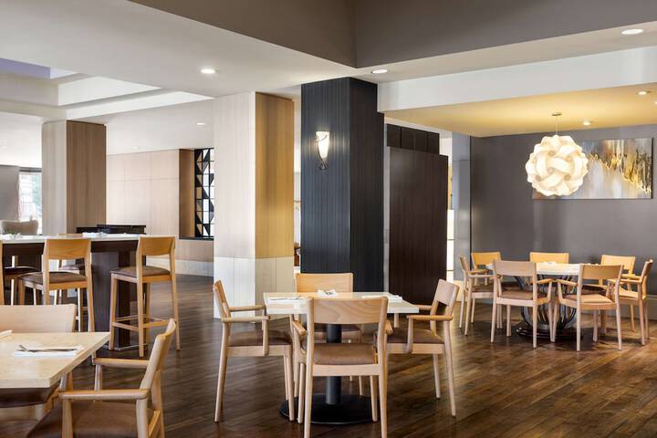 Hilton Vancouver Airport