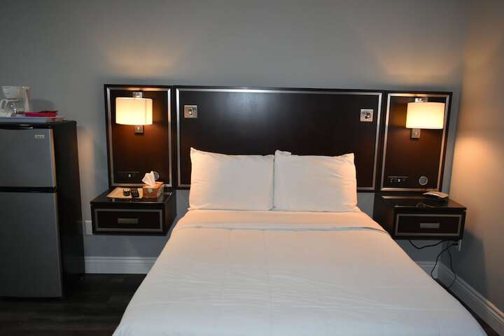 Room 47 of 141