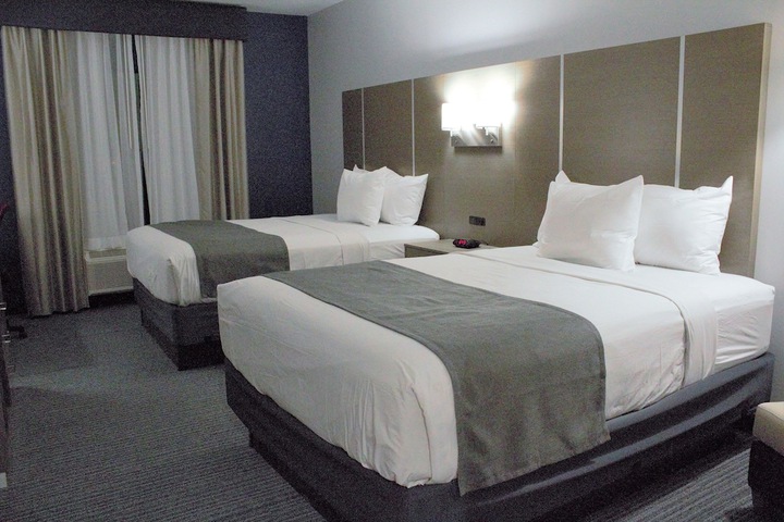 Room 14 of 28