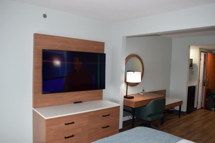Room 44 of 52
