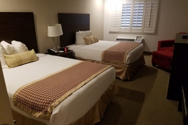 Infinity Inn & Suites