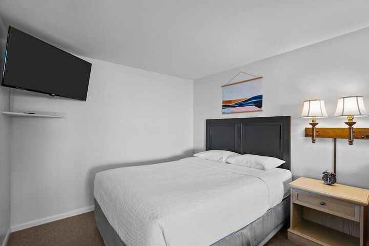 Room 65 of 97