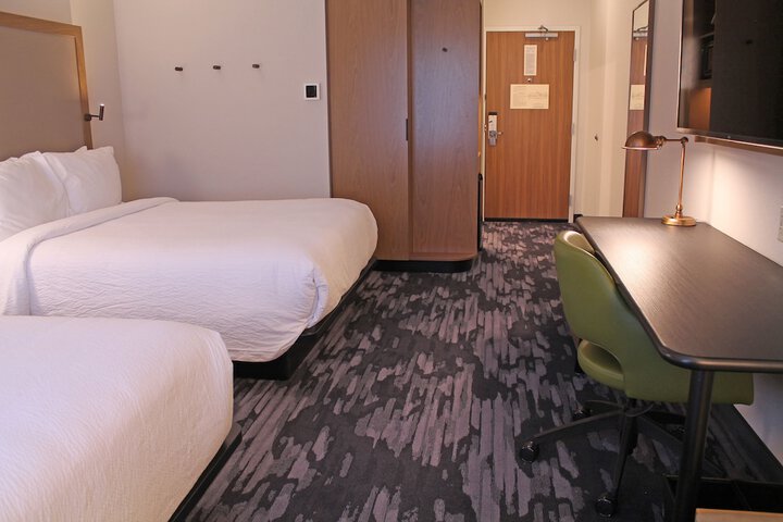 Room 30 of 41