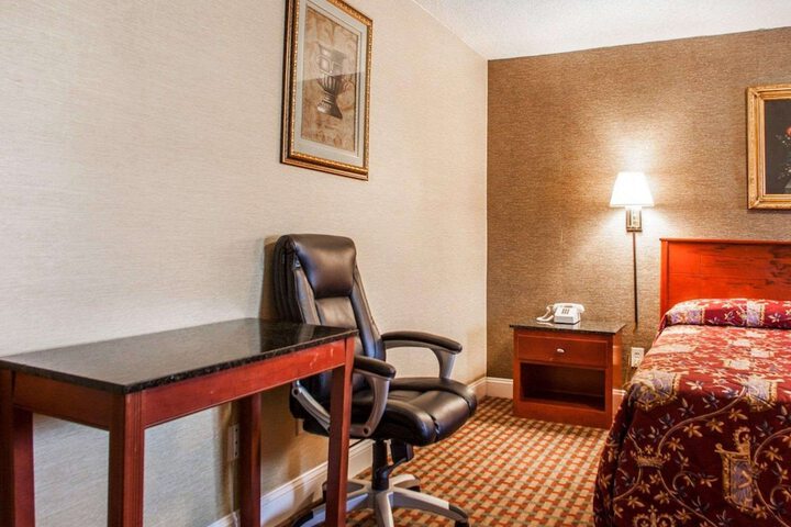 Room 21 of 33
