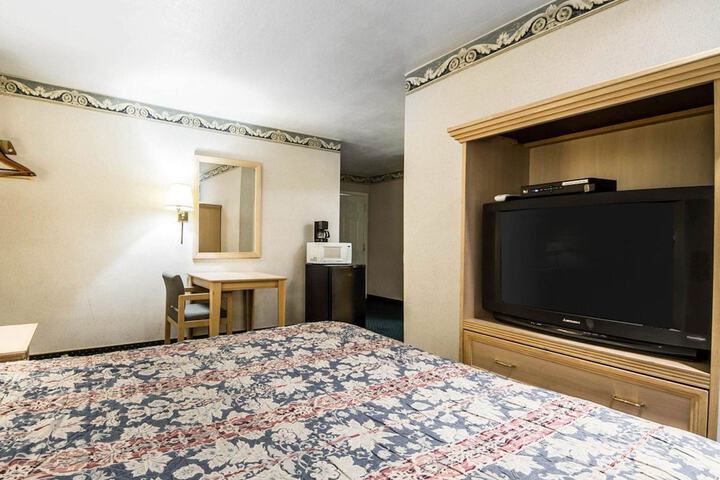 Room 18 of 24