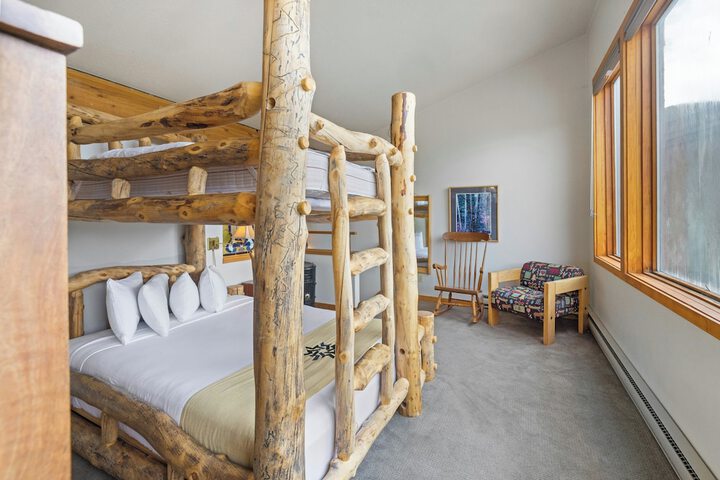 Evergreen Condominiums by Vail Resorts