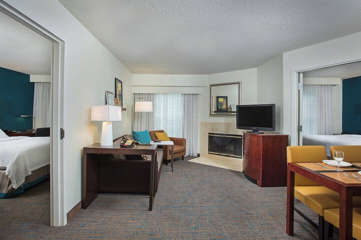 Room 17 of 23
