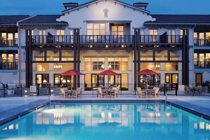 Hotel 7 of 49