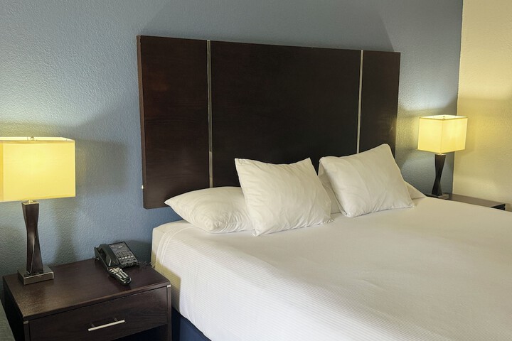 Room 37 of 105
