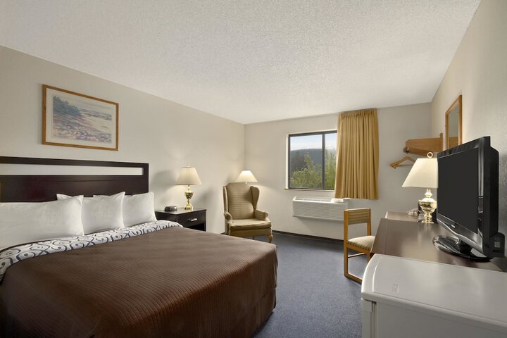 Room 22 of 26