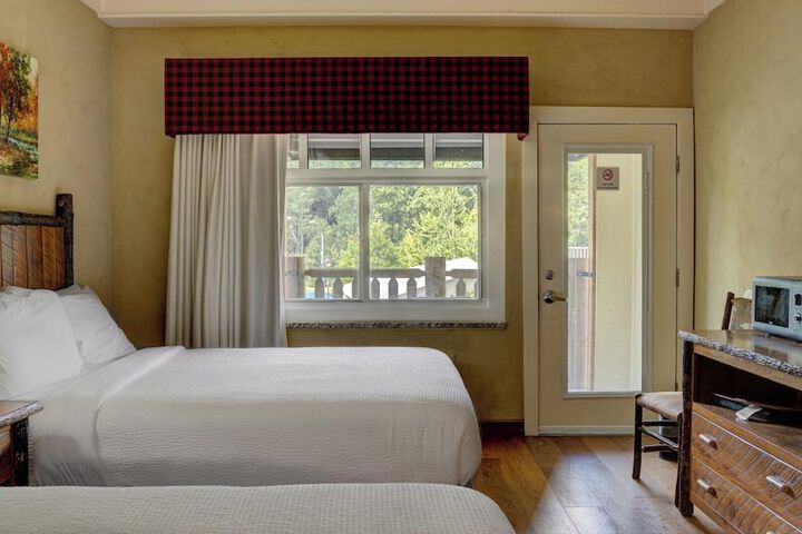 Room 10 of 20