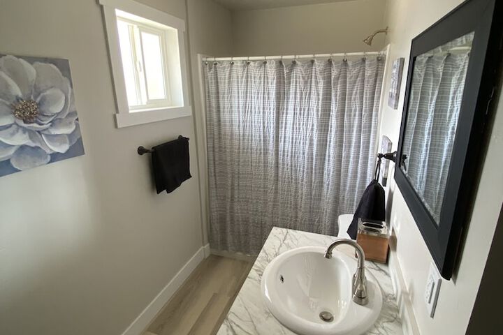 Room 9 of 15