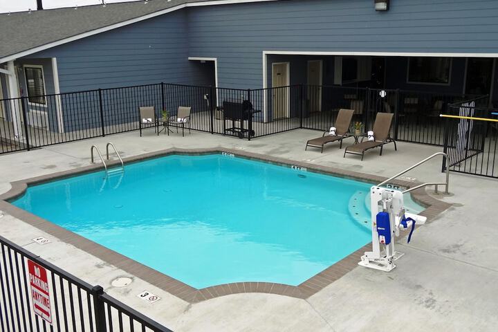 Pool 2 of 13