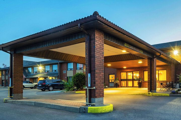 Hotel 3 of 70