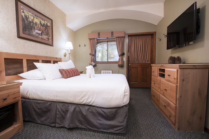Olympic Village Inn