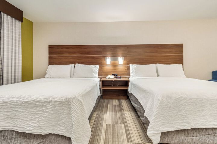 Room 160 of 348
