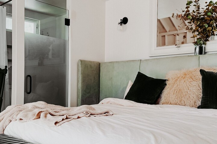 Room 206 of 230