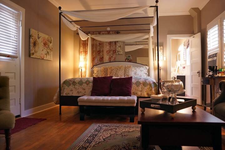 Room 20 of 48