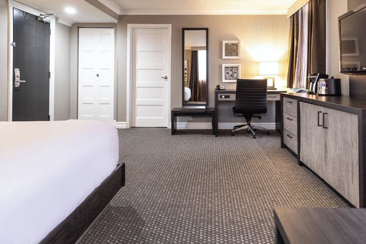 Crowne Plaza Fredericton-Lord Beaverbrook by IHG