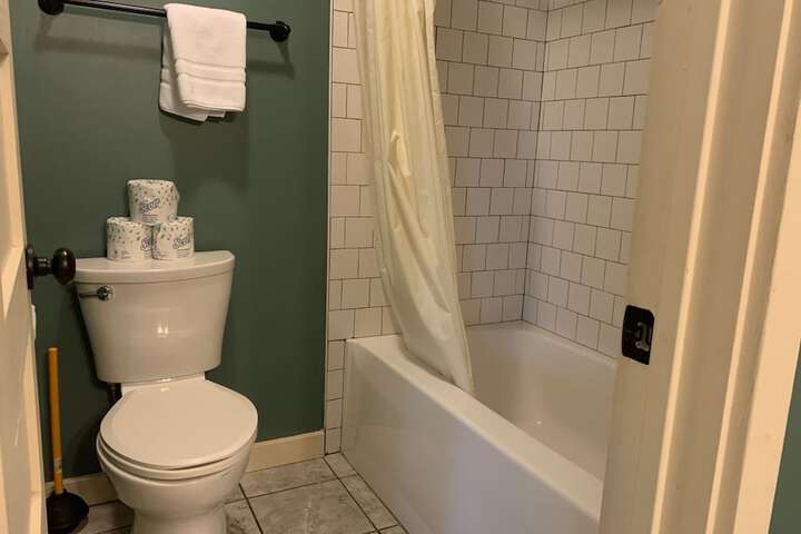 Kanuga Inn & Lodging
