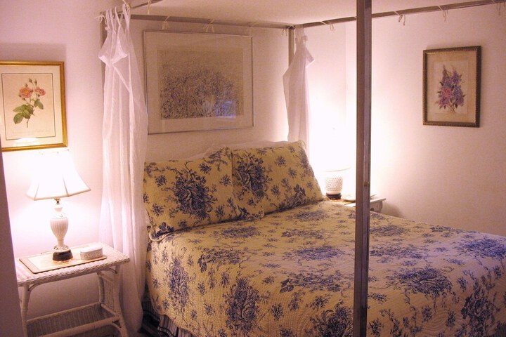Room 32 of 39