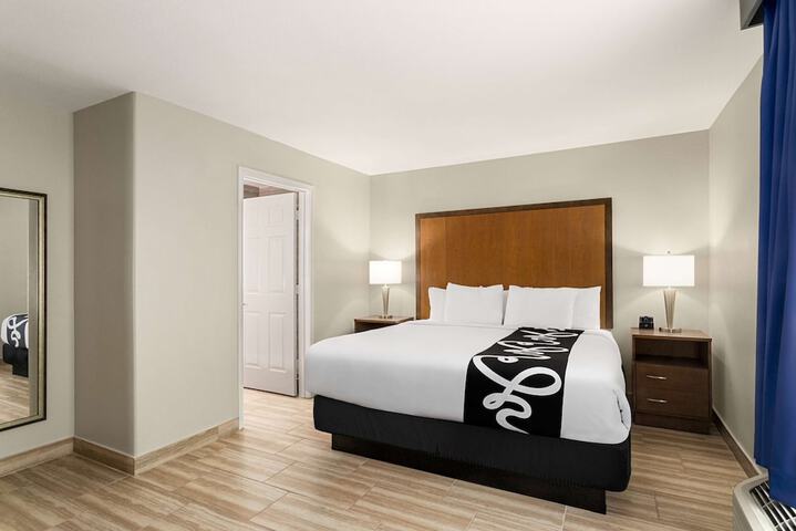 Room 25 of 41
