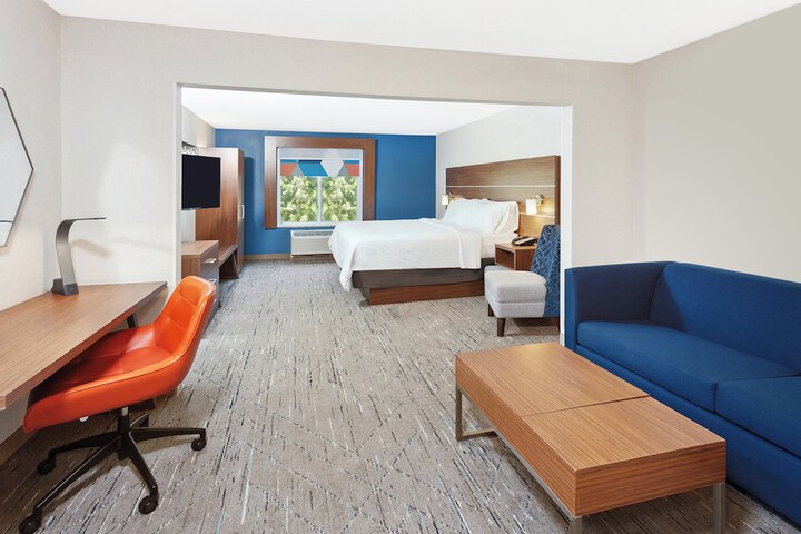 Holiday Inn Express Hotel & Suites Urbana-Champaign by IHG