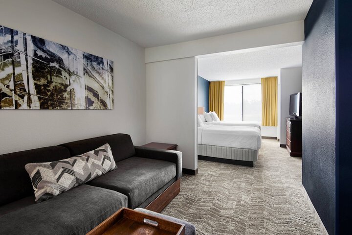 Room 9 of 20