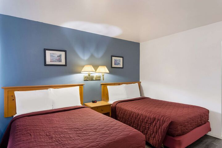 Room 25 of 34