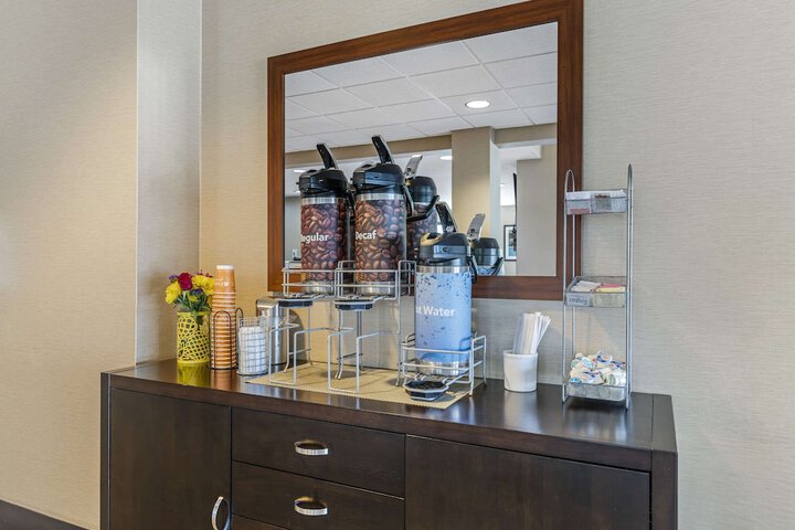 Breakfast/Coffee Service 42 of 52