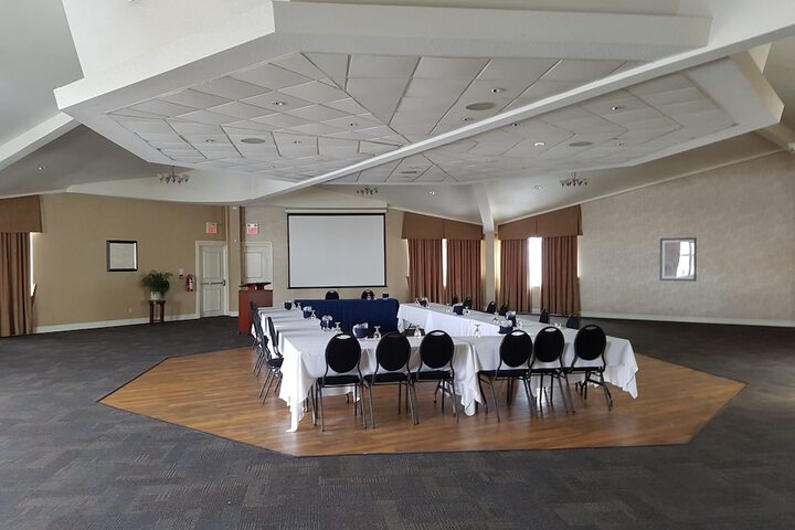 Best Western Plus Durham Hotel & Conference Centre
