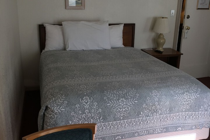 Room 54 of 78